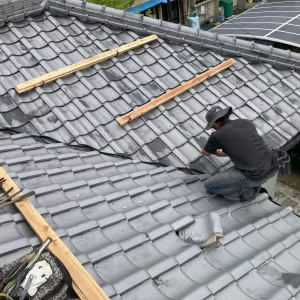 屋根修理のサムネイル